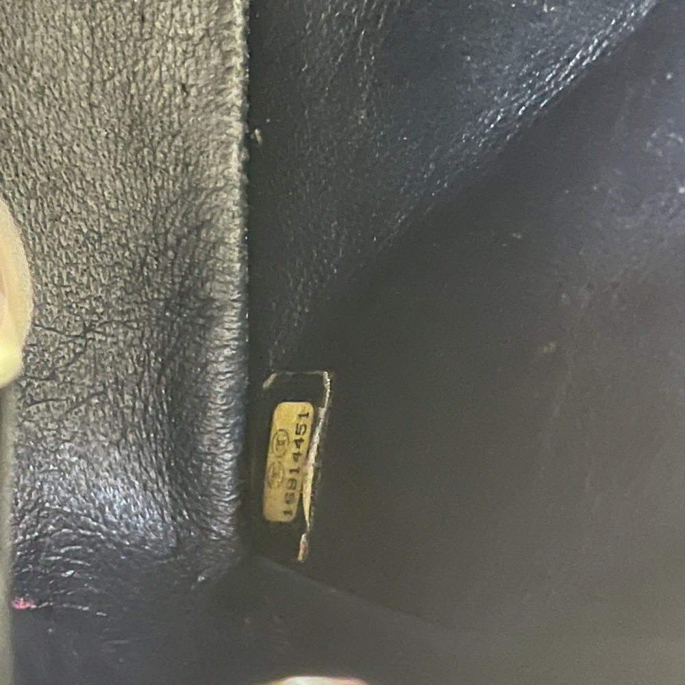 Chanel flap bag, very hard to find size! - Picture 6 of 17